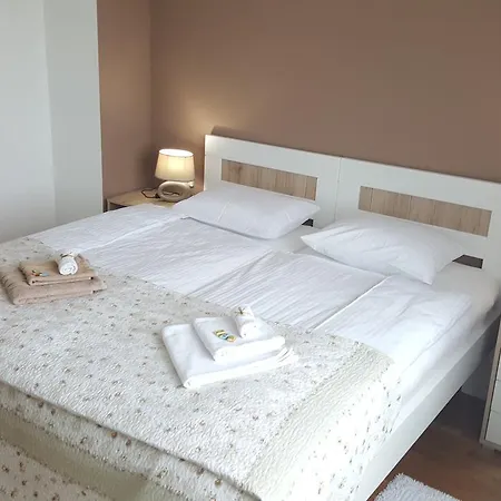 Prestige Apartment *